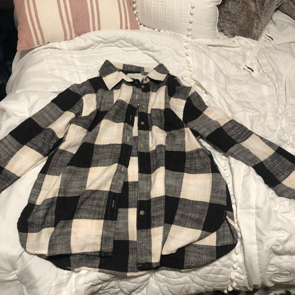American Eagle Outfitters Tops - American Eagle Flannel NWT